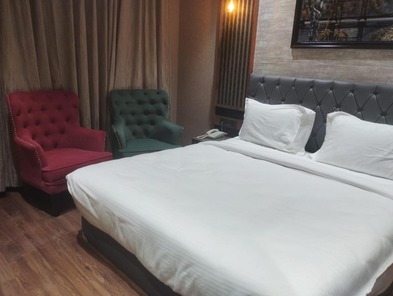 Raj Vilas Resort Dhanbād Extérieur photo