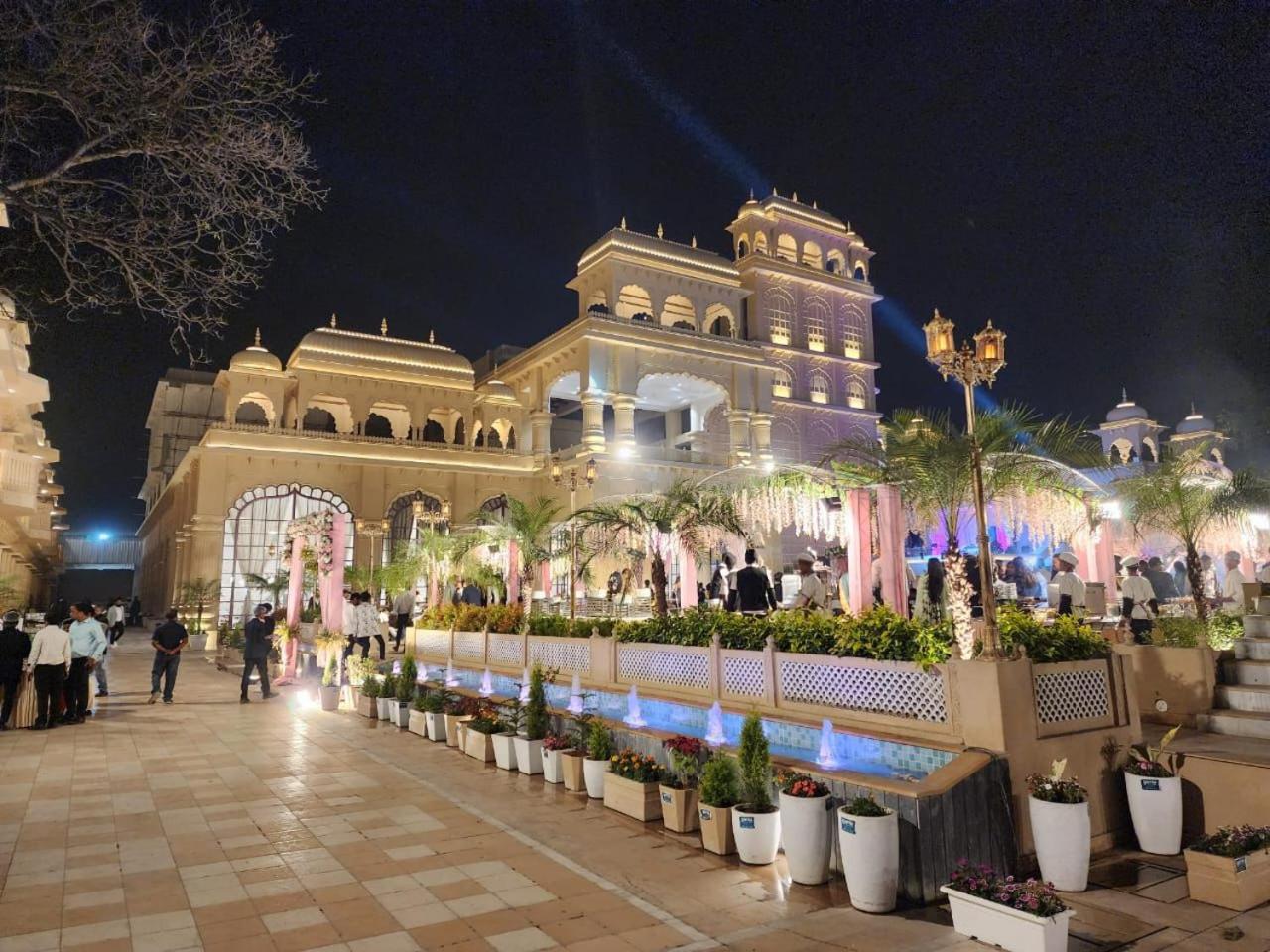 Raj Vilas Resort Dhanbād Extérieur photo