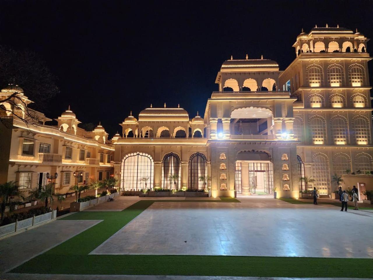 Raj Vilas Resort Dhanbād Extérieur photo